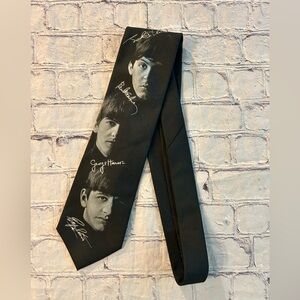 WALLY WEAR THE BEATLES TM:SIGNATURES (1996) APPLE CORPS LIMITED CHARCOAL TIE